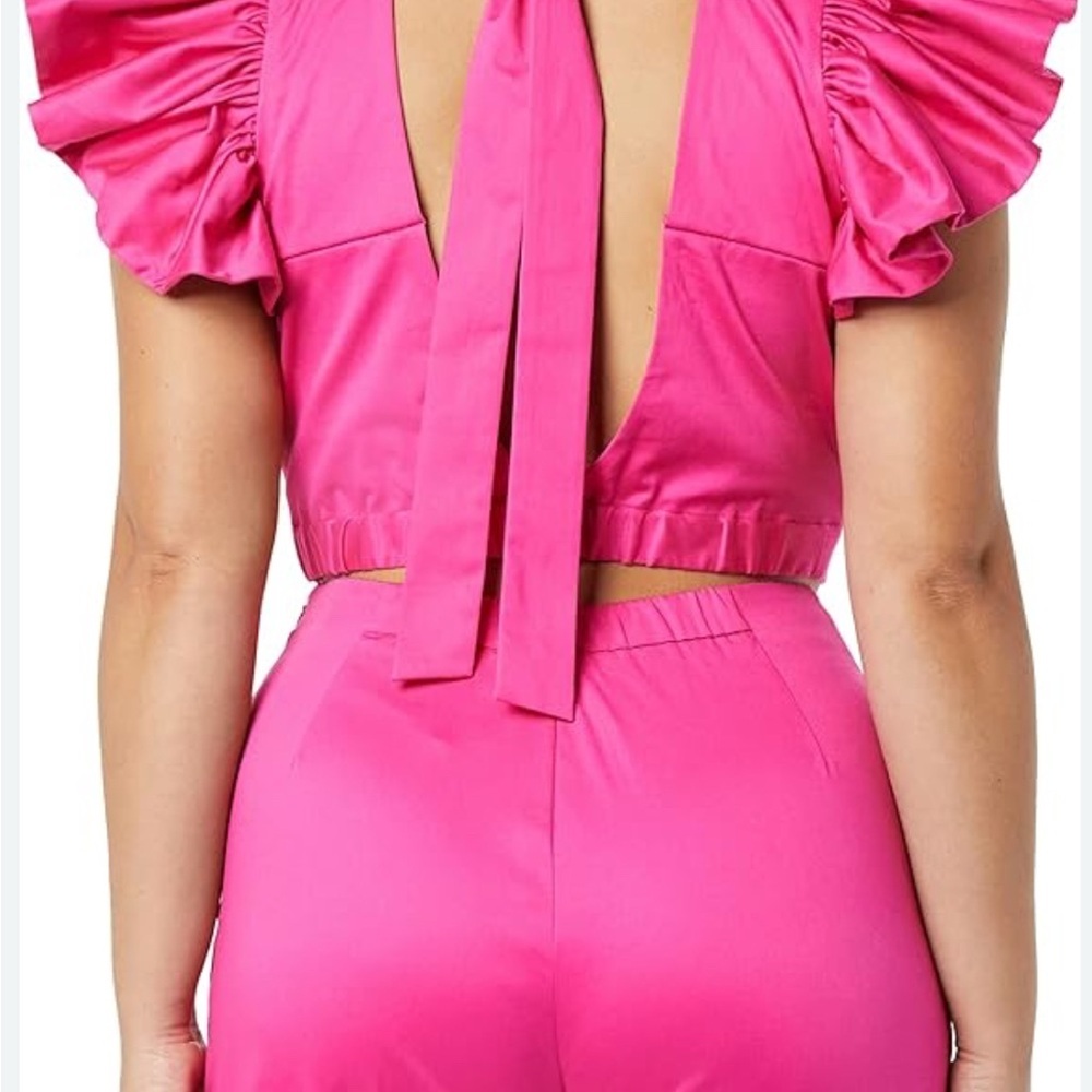 7. NWT Making The Cut Fushcia Pink Ruffle Sleeveless V-Neck Top Size Large - Picture 2 of 12
